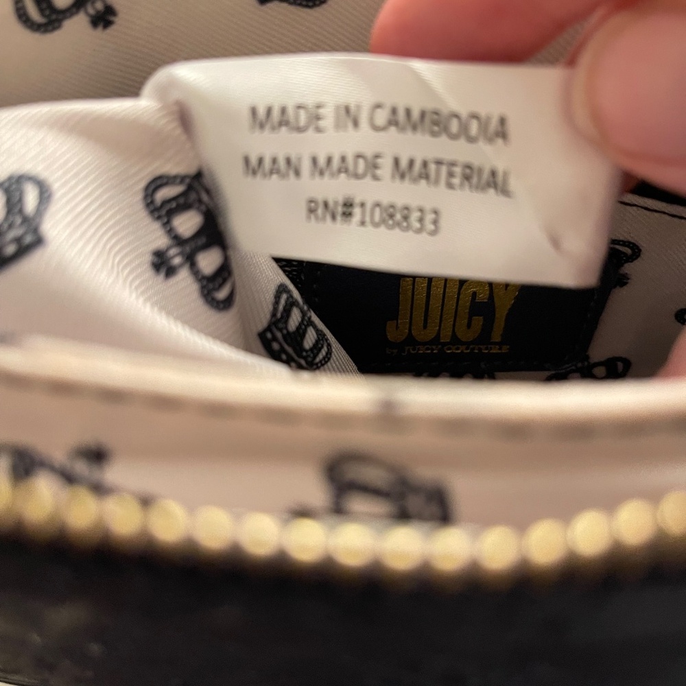 Juicy by Juicy Couture - Purple Purse w. Gold JUICY Letters - Picture 10 of 10